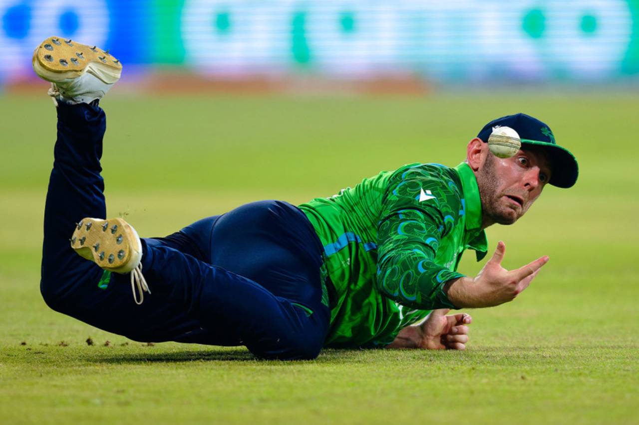 Ross Adair drops a catch from Kusal Mendis, Sri Lanka vs Ireland, Men's T20 World Cup, Colombo, February 8, 2026