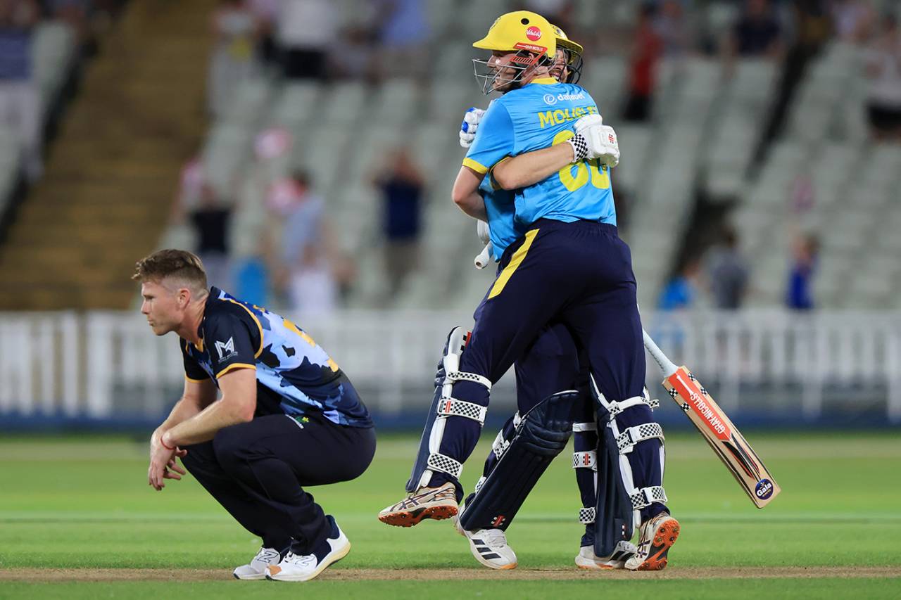 Dan Mousley celebrates hitting the winning runs, Warwickshire vs Glamorgan, Men's T20 Blast, Edgbaston, July 10, 2026
