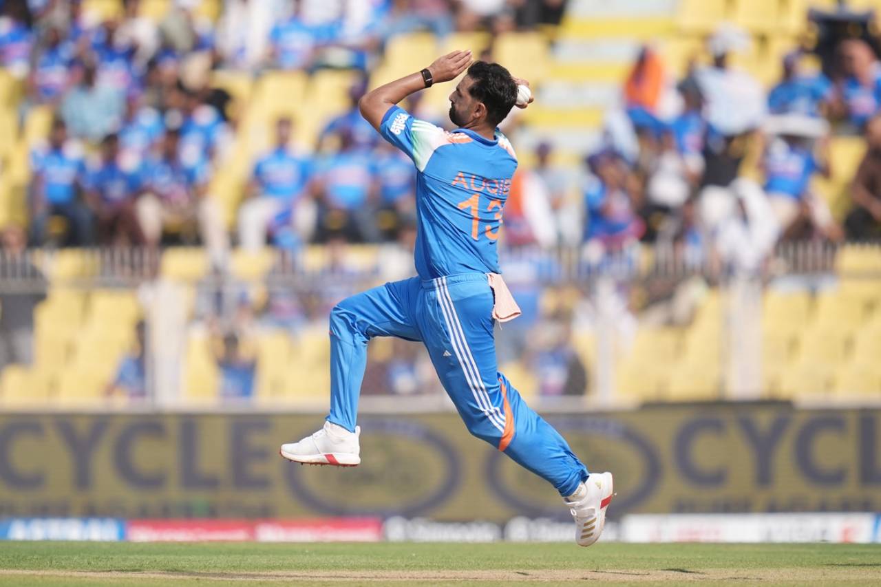 Auqib Nabi loads up to bowl, India vs West Indies, 2nd ODI, Guwahati, September 30, 2026