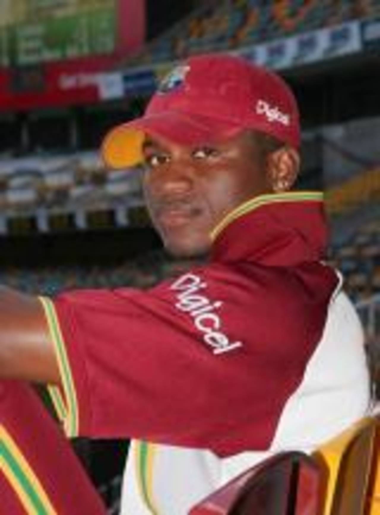 Malon Samuels relaxes ahead of the first Test, Brisbane, November 1, 2005