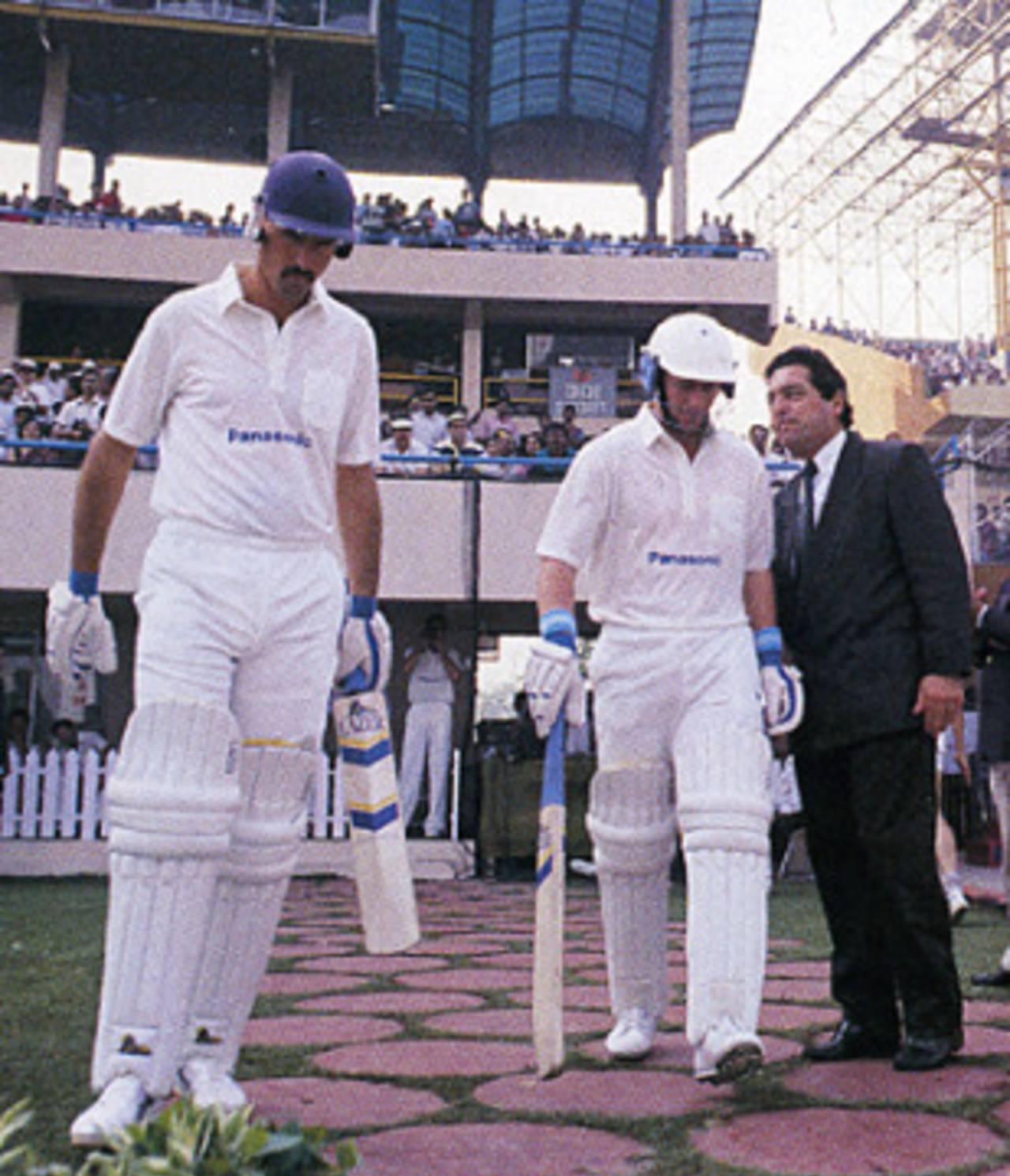 Jimmy Cook and Andrew Hudson walk out to open the innings, India v South Africa, 1st ODI, Calcutta, November 10, 1991