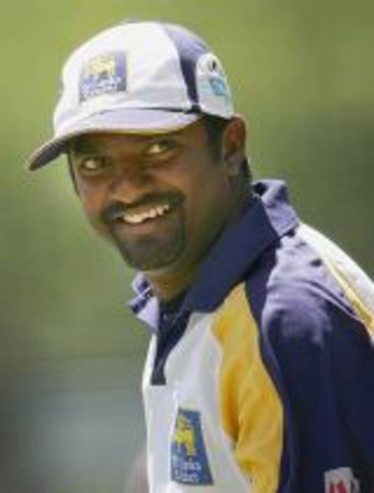 Muttiah Muralitharan looks relaxed ahead of the final, Adelaide, February 9, 2006
