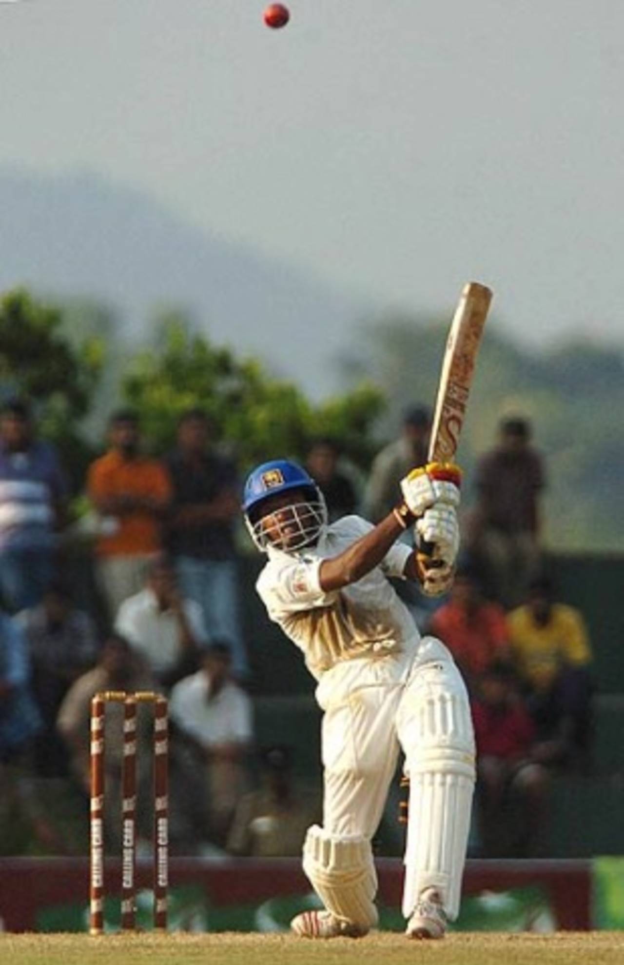 Malinga Bandara cuts loose, Sri Lanka v Pakistan, 2nd Test, Kandy, 1st day, April 3 2006 