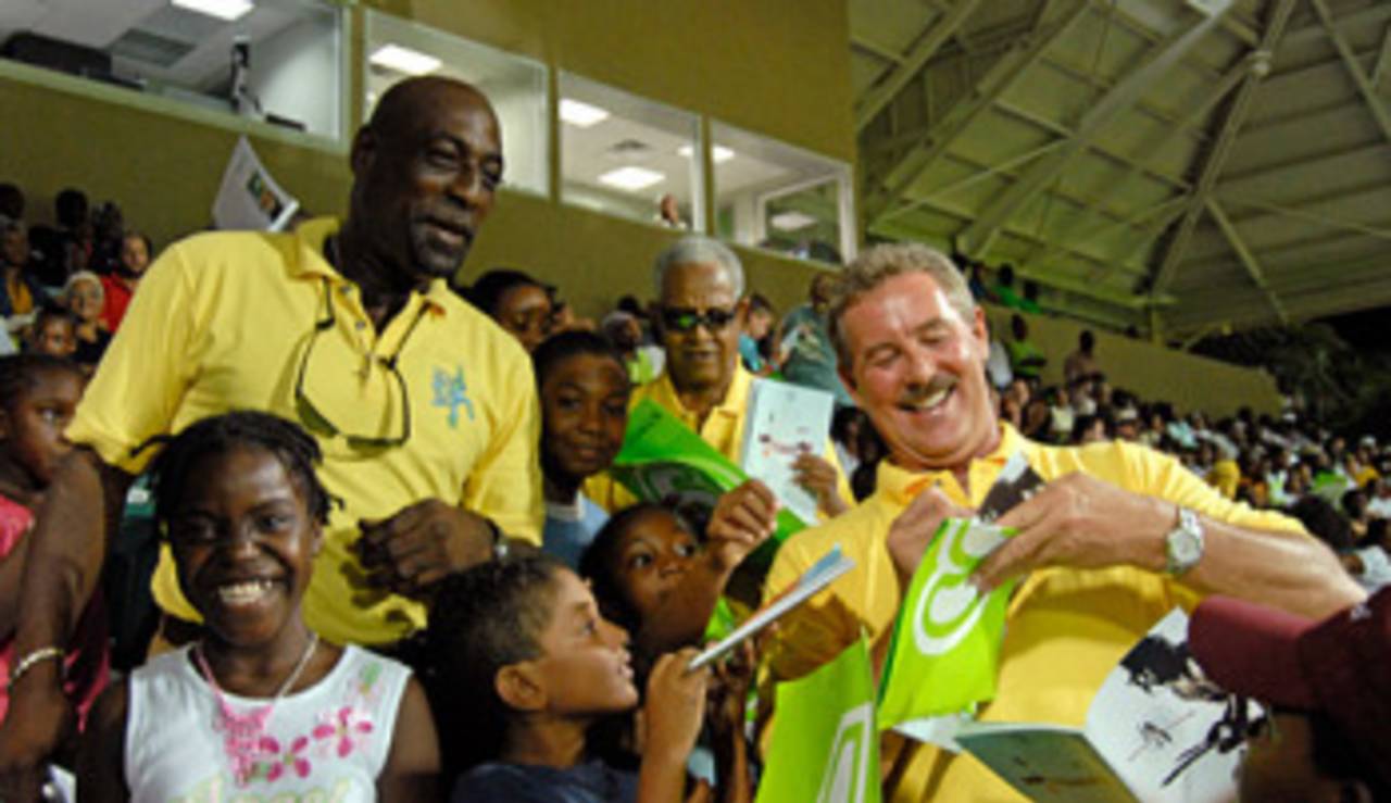 Viv Richards, Garfield Sobers and Allen Stanford sign autographs, Anguilla v Barbados, Stanford 20/20, Antigua, July 18, 2006