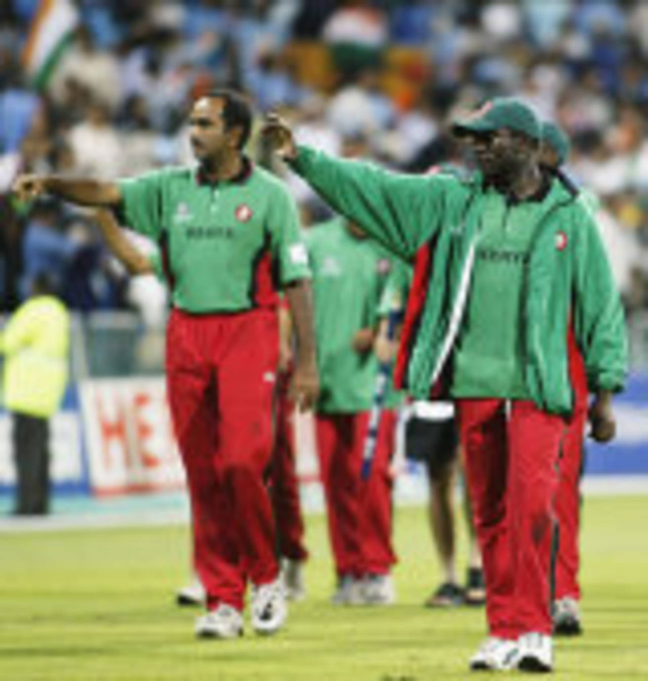 Steve Tikolo leads the Kenyan side on a lap of honour after their semi-final defeat, India v Kenya, Durban, 20 March 2003