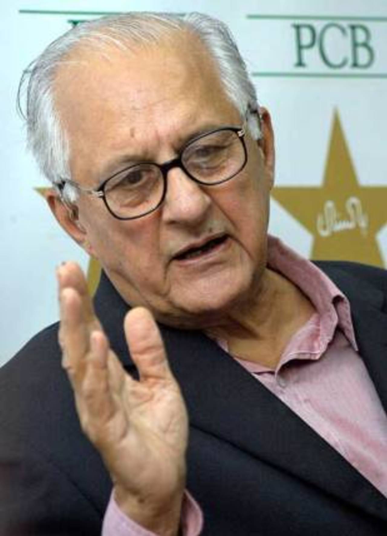 Former PCB chairman Shaharyar Khan (above) and Najam Sethi have been nominated to the PCB's Board of Governors&nbsp;&nbsp;&bull;&nbsp;&nbsp;AFP