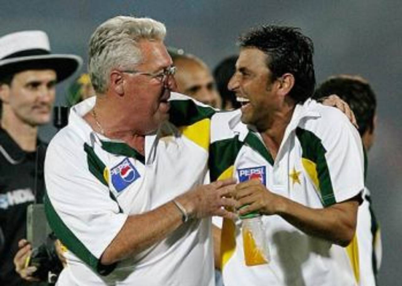 Bob Woolmer and Younis Khan can't contain their joy after Pakistan's victory, Pakistan v Sri Lanka, 3rd match, October 17, 2006