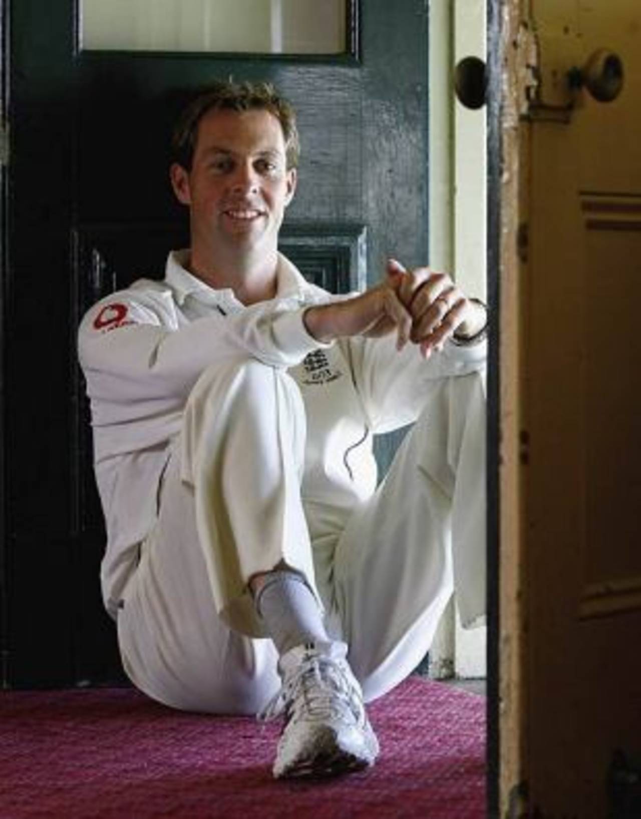 Marcus Trescothick poses for the cameras at the Sydney Cricket Ground, November 5, 2006