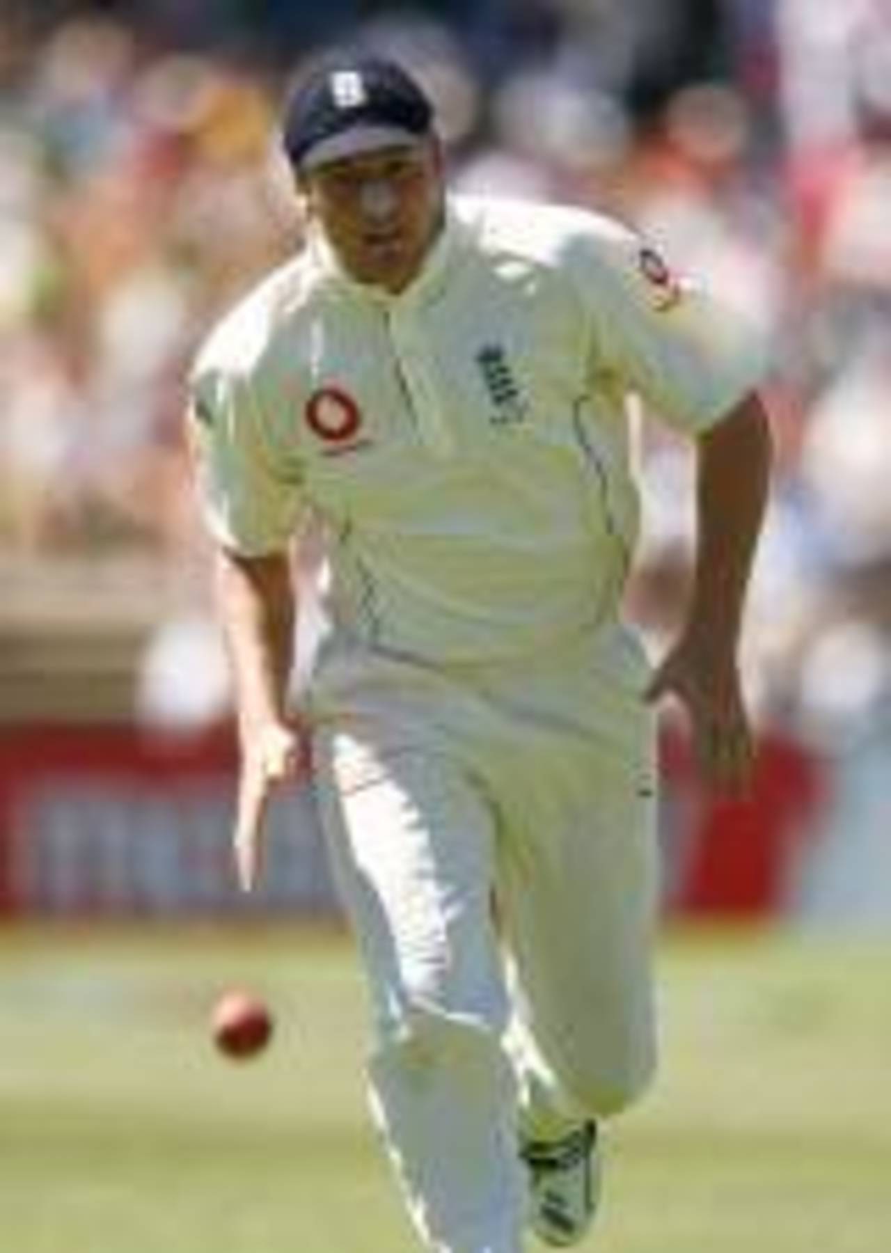 Andrew Flintoff only bowled four overs on the fourth day, Australia v England, 2nd Test, Adelaide, December 4, 2006