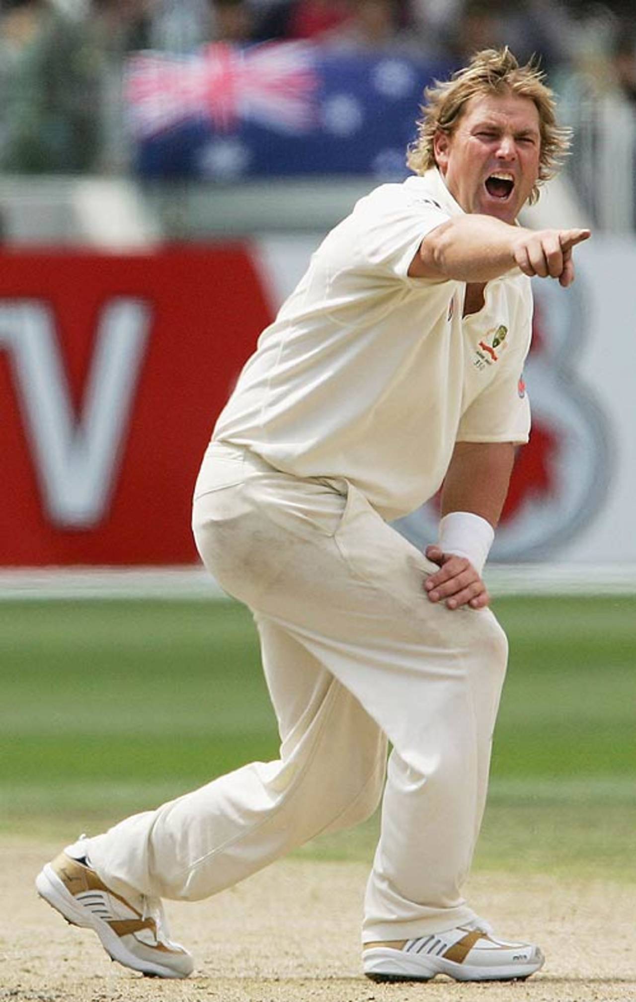 Shane Warne appeals unsuccessfully, Australia v England, 4th Test, Melbourne, December 28, 2006