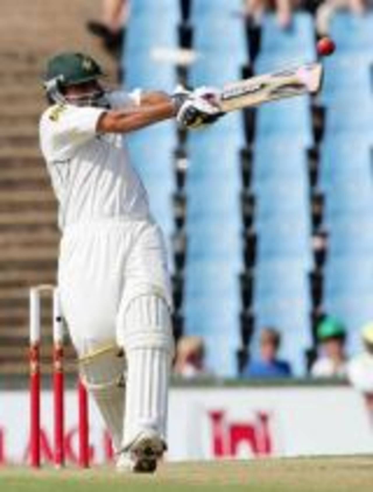 Younis Khan pulls Shaun Pollock on his way to 68, South Africa v Pakistan, 1st Test, Centurion, January 11, 2007