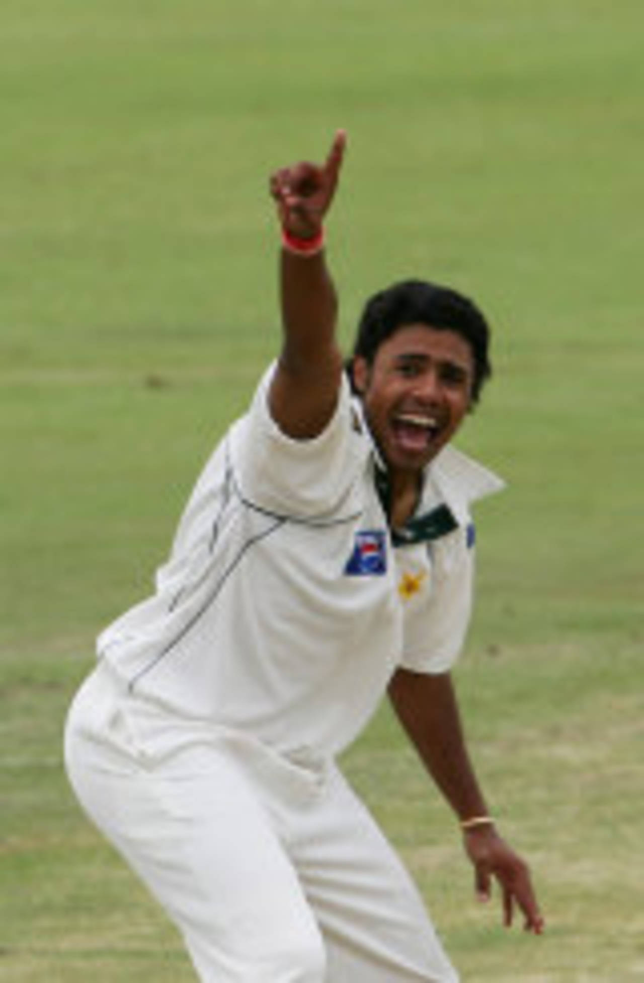 Danish Kaneria is frustrated again, South Africa v Pakistan, 1st Test, Centurion Park, January 15, 2007