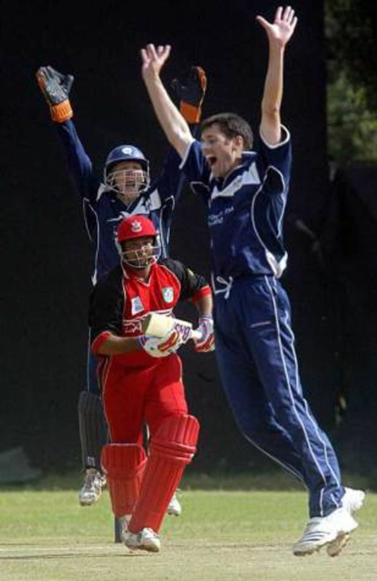 Wright celebrates a wicket in 2007. "We have experienced several highs and lows over this time, but I am glad to have been involved during a period where the Scotland team took significant strides forward."&nbsp;&nbsp;&bull;&nbsp;&nbsp;AFP