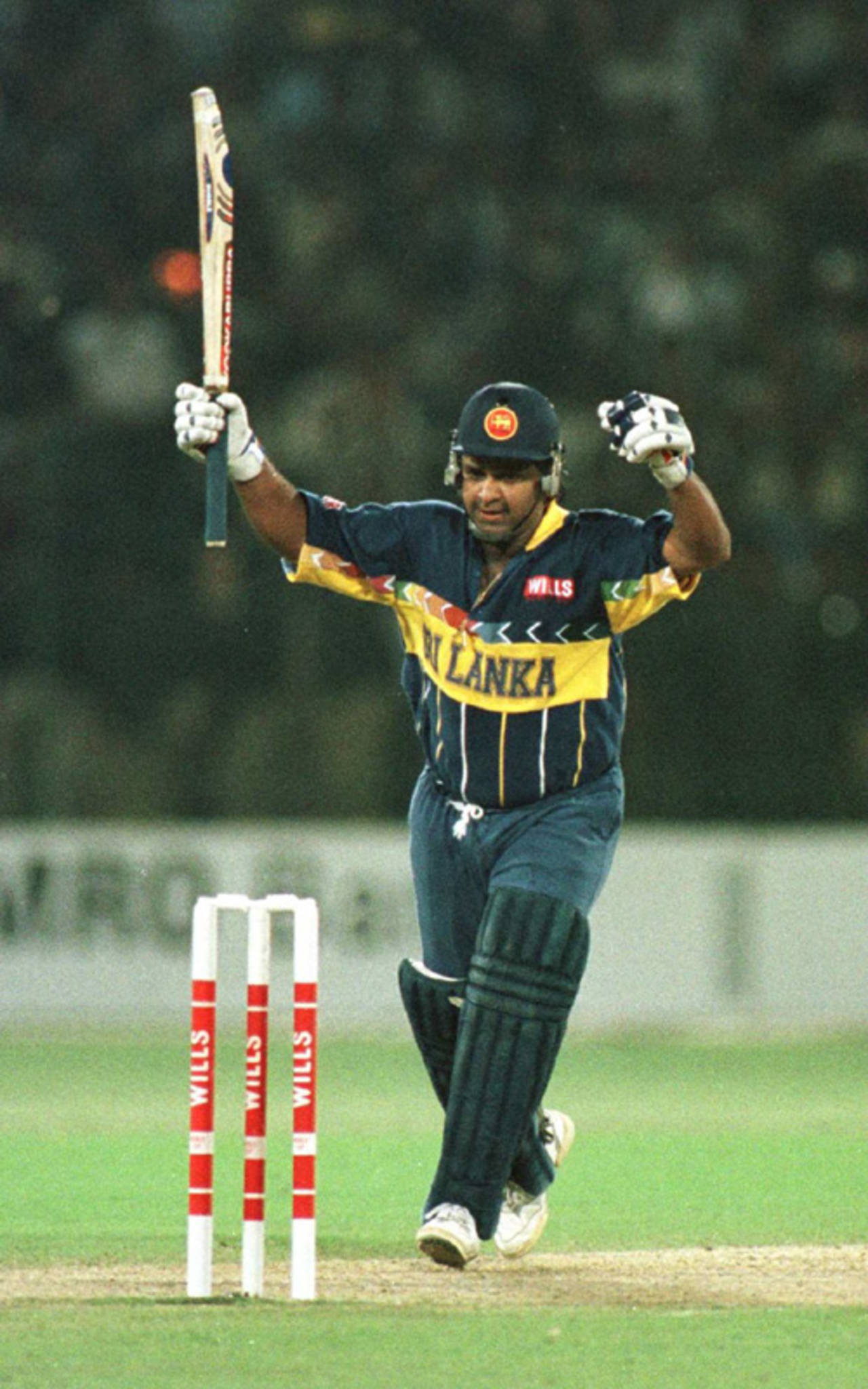Arjuna Ranatunga celebrates winning the World Cup, Lahore, March 1996