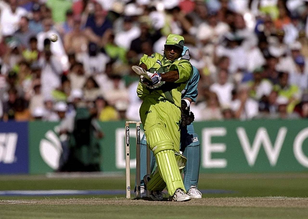 Saeed Anwar's 194 was the highest individual score in ODIs till 2010&nbsp;&nbsp;&bull;&nbsp;&nbsp;Getty Images