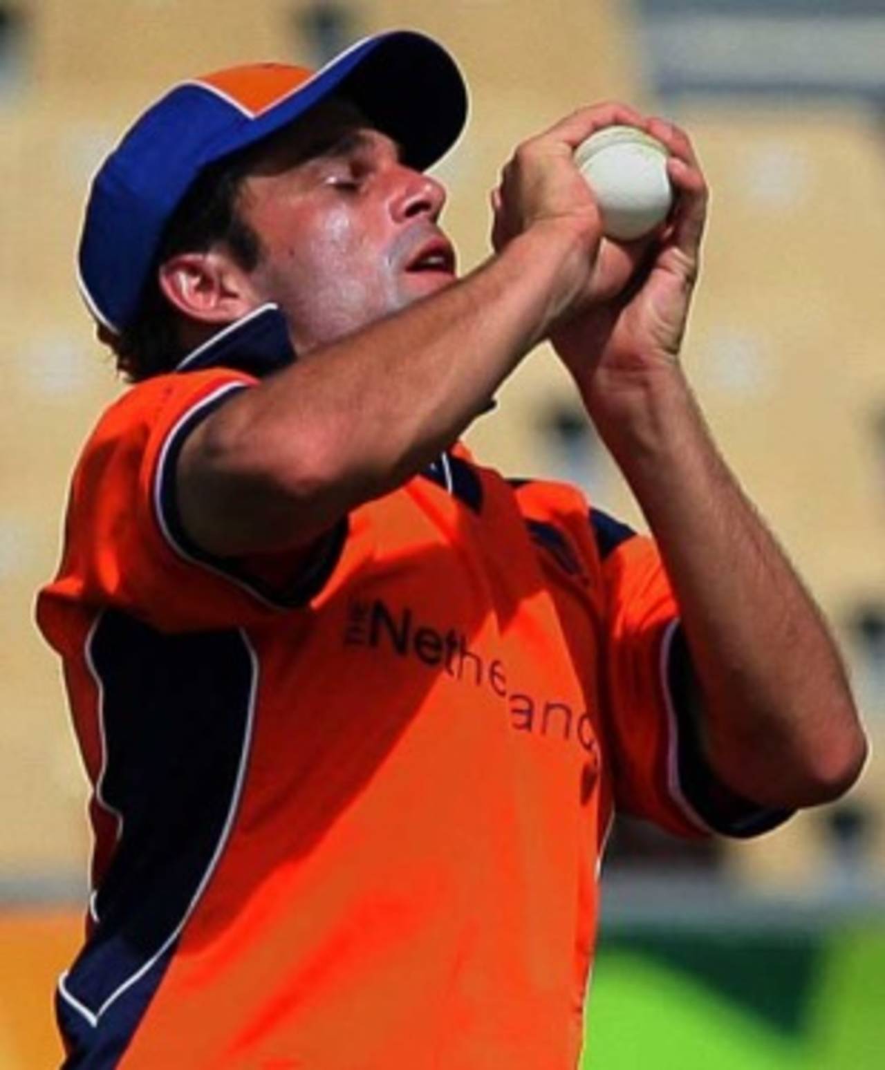 Peter Borren takes a catch to dismiss Matthew Hayden for 29 off Tim de Leede's bowling, Australia v Netherlands, Group A, St Kitts, March 18, 2007