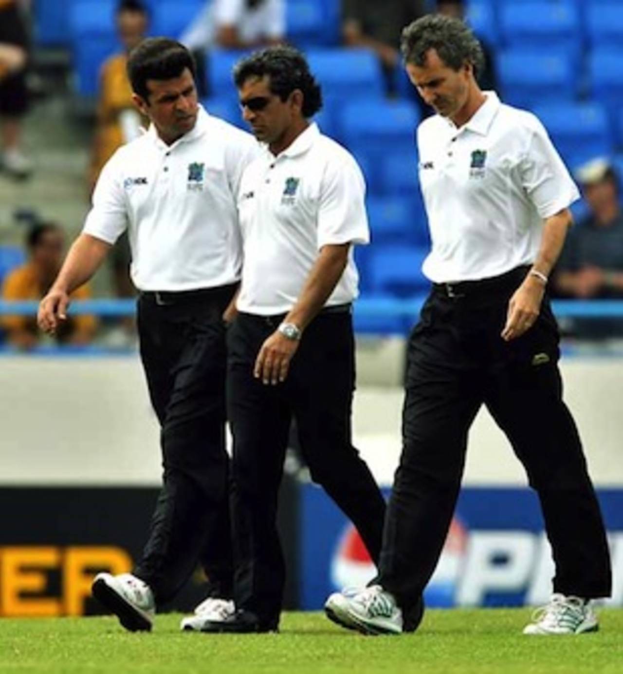 Asad Rauf (middle) and Billy Bowden (right) have been dropped from the Elite Panel of umpires&nbsp;&nbsp;&bull;&nbsp;&nbsp;AFP