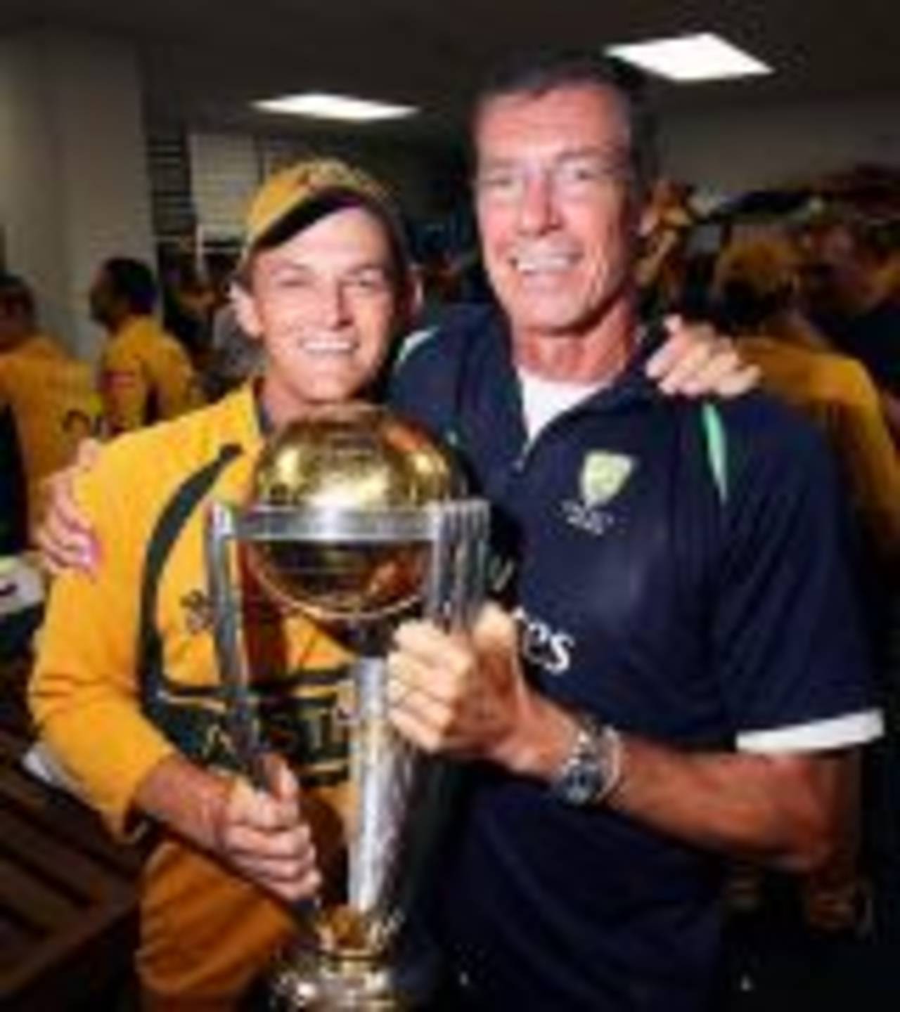 Adam Gilchrist and John Buchanan celebrate with the World Cup, Australia v Sri Lanka, World Cup final, Barbados, April 28, 2007