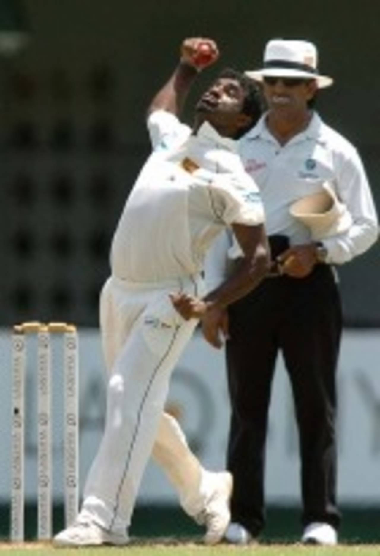 Muralitharan polished off the Bangladeshi tail in double quick time, Sri Lanka v Bangladesh, 2nd Test, P Saravanamuttu Stadium, Colombo, 1st day, July 3, 2007