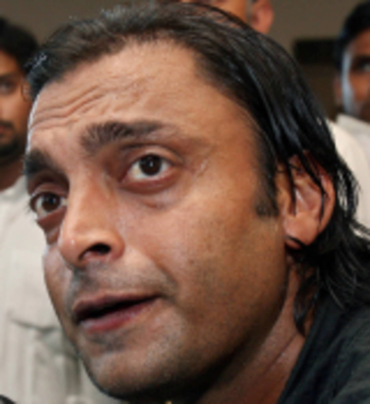 Shoaib Akhtar tells his side of the story to the media, Lahore, September 8, 2007