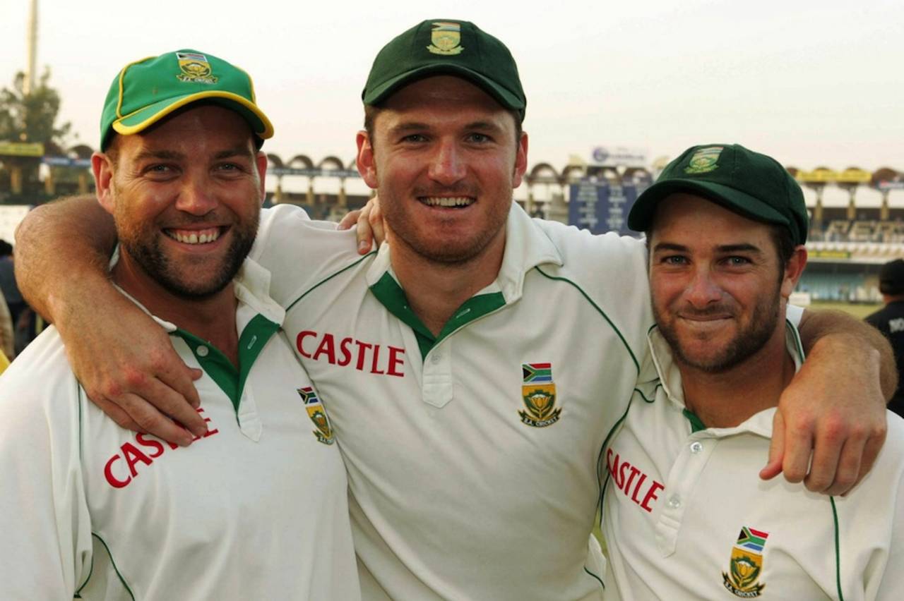 Jacques Kallis, Graeme Smith and Mark Boucher are all smiles after wrapping up the series, Pakistan v South Africa, 2nd Test, Lahore, 5th day, October 12, 2007
