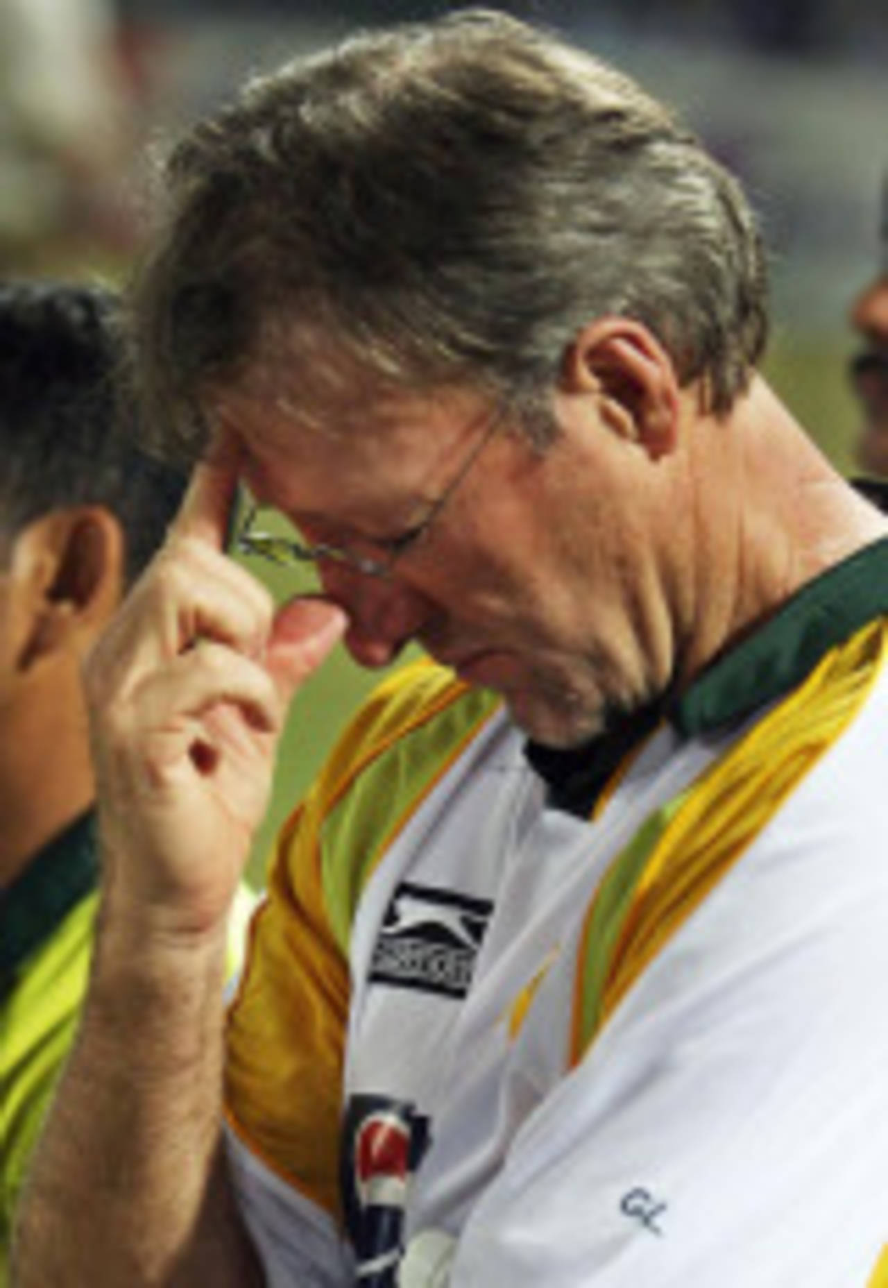 Geoff Lawson is a dejected man after Pakistan's loss, Pakistan v South Africa, 5th ODI, Lahore, October 29, 2007 