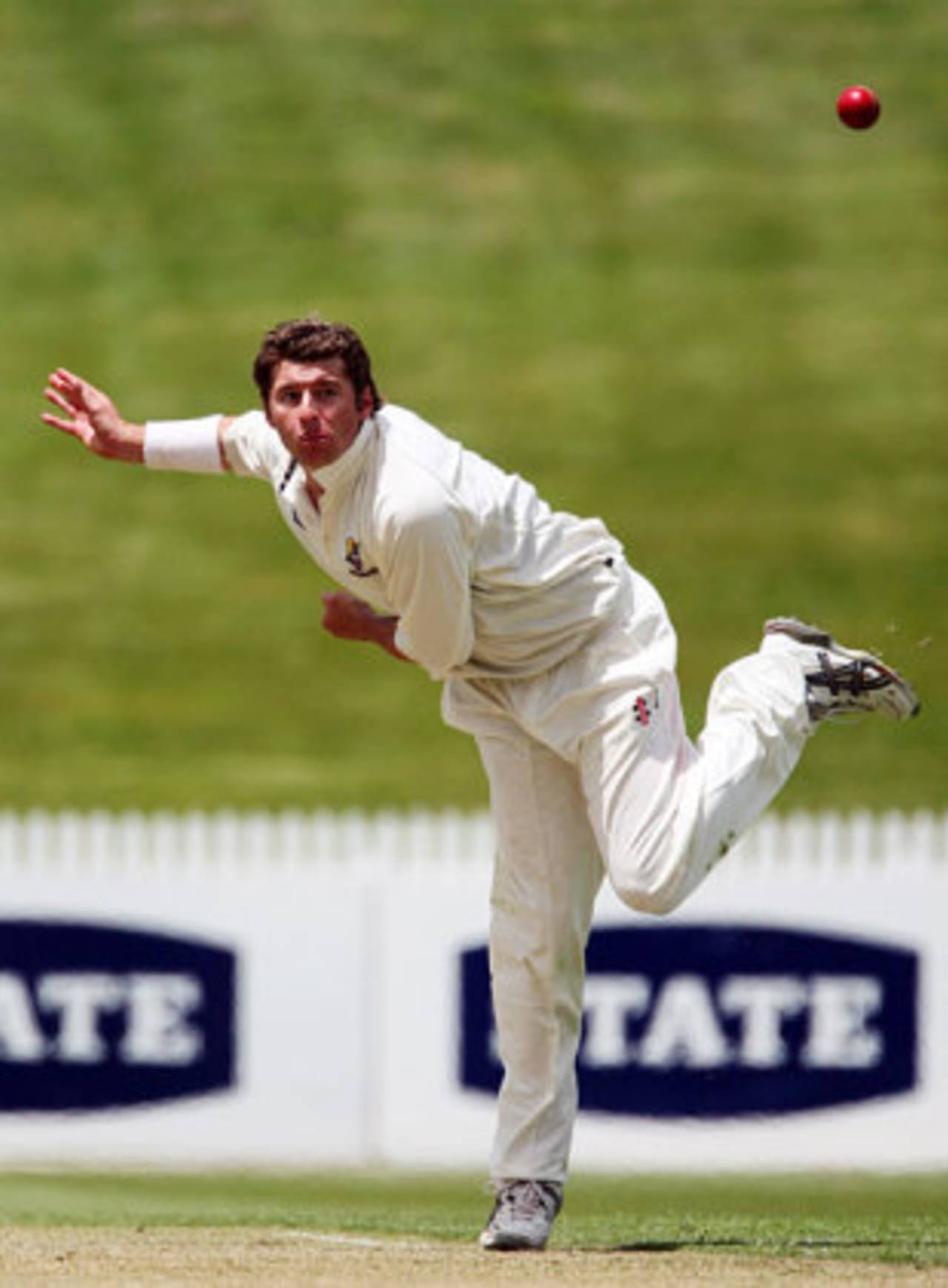 Left-arm spinner Bruce Martin in action against Wellington, Northern Districts v Wellington, State Championship, 2nd day, Hamilton, November 13, 2007