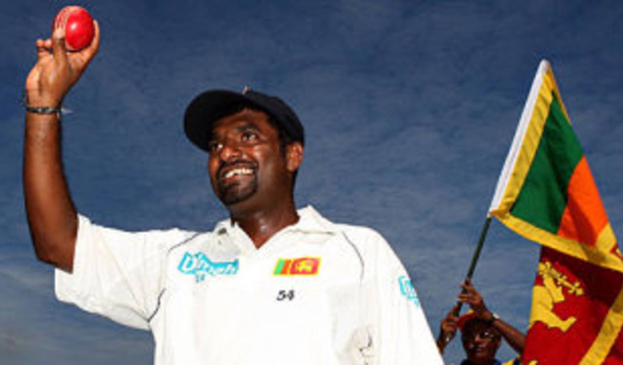 Muttiah Muralitharan has had plenty of success against Bangladesh and Zimbabwe, but even after excluding those numbers his average is marginally better than Shane Warne's&nbsp;&nbsp;&bull;&nbsp;&nbsp;Getty Images