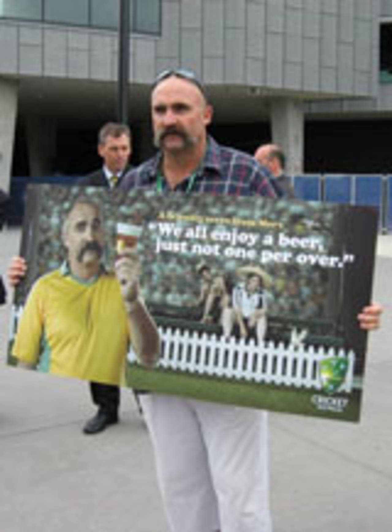 Merv Hughes takes part in a promotional event for alcohol control, Melbourne, December 24, 2007