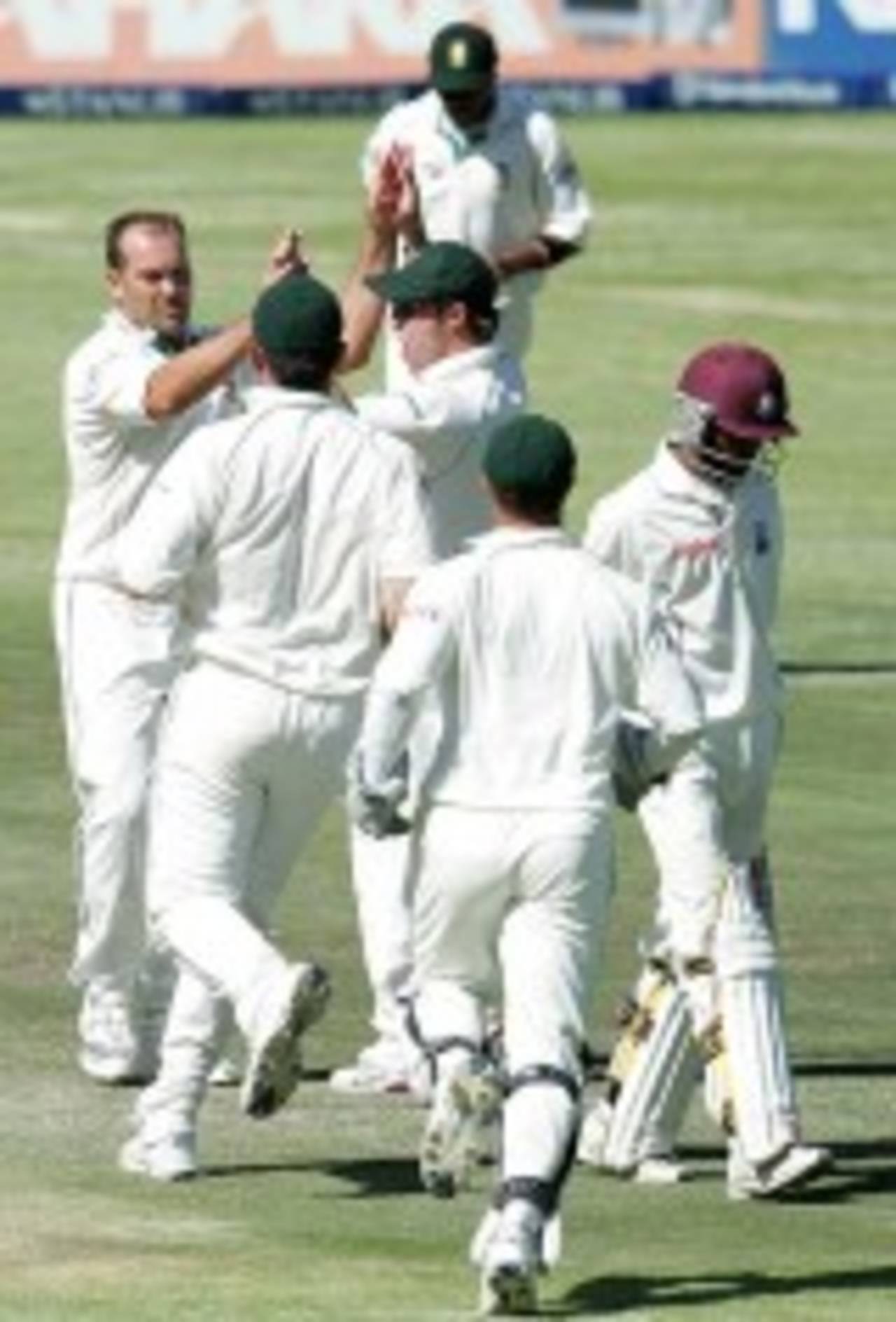 Jacques Kallis celebrates after removing Denesh Ramdin, South Africa v West Indies, 2nd Test, Cape Town, 3rd day, January 4, 2008