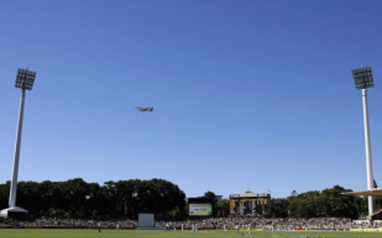 An airplane takes flight over the Adelaide Oval, Australia v India, 4th Test, Adelaide, 3rd day, January 26, 2008