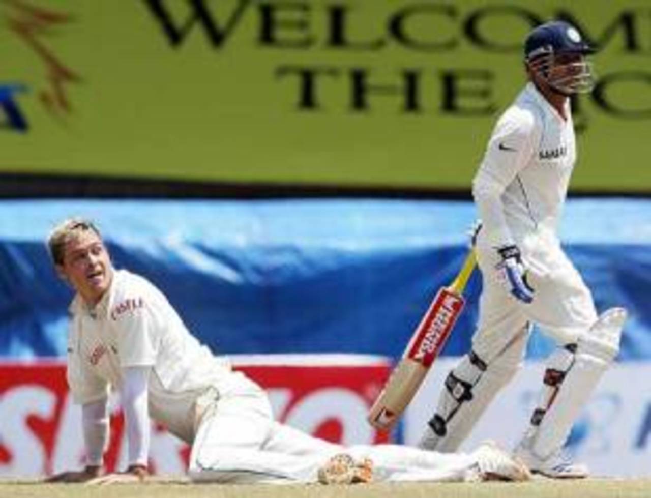 Paul Harris falls flat as Virender Sehwag marches on, India v South Africa, 1st Test, Chennai, 3rd day, March 28, 2008 