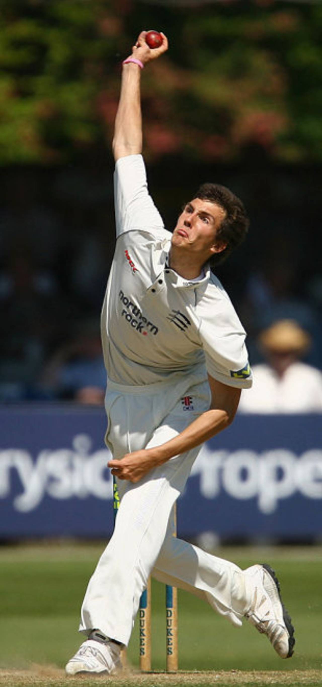 Steven Finn in his delivery stride, Essex v Middlesex, Chelmsford, May 8, 2008