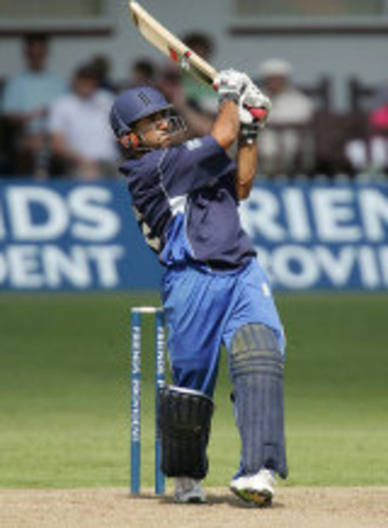 Ravi Bopara clubbed an unbeaten 201 off 138 balls against Leicestershire, Leicestershire v Essex, Friends Provident Trophy quarter-final, Leicester, June 4, 2008