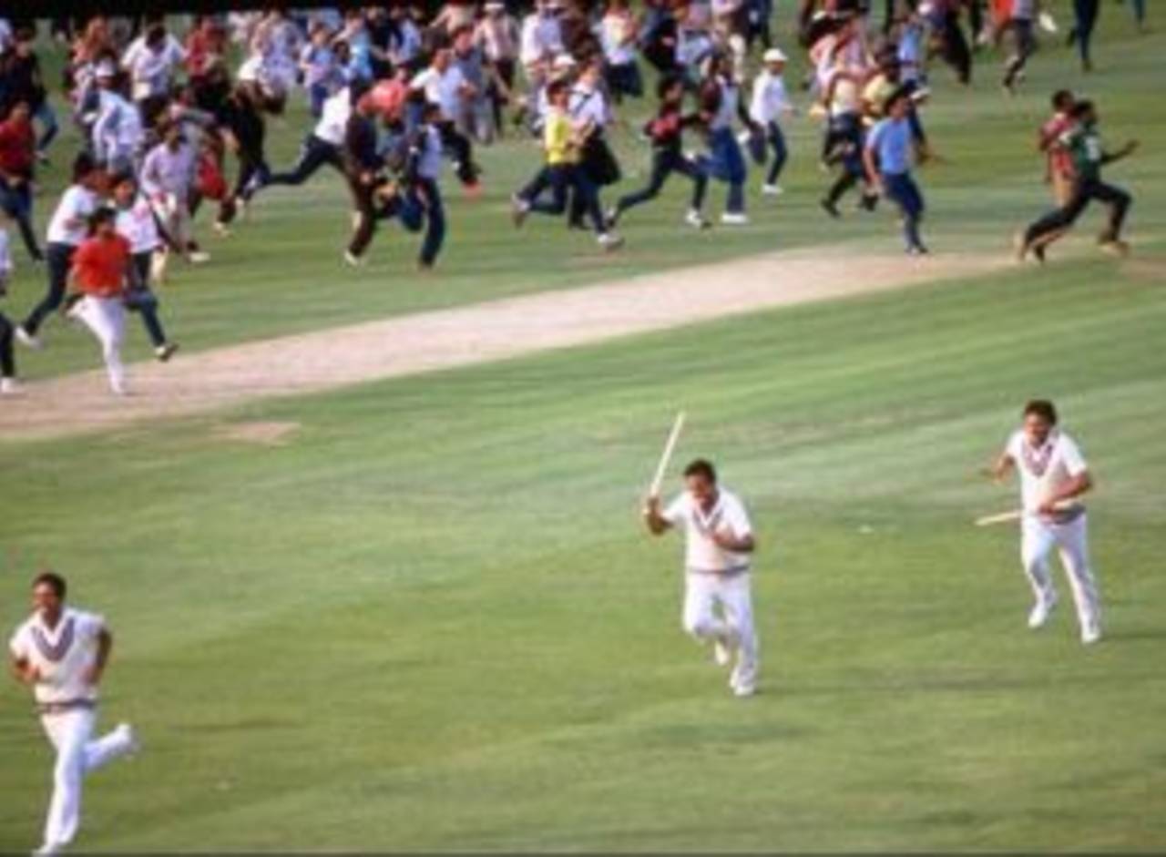 Players grab the stumps and make a dash as fans invade the pitch, World Cup final, India v West Indies, Lord's, June 25, 1983