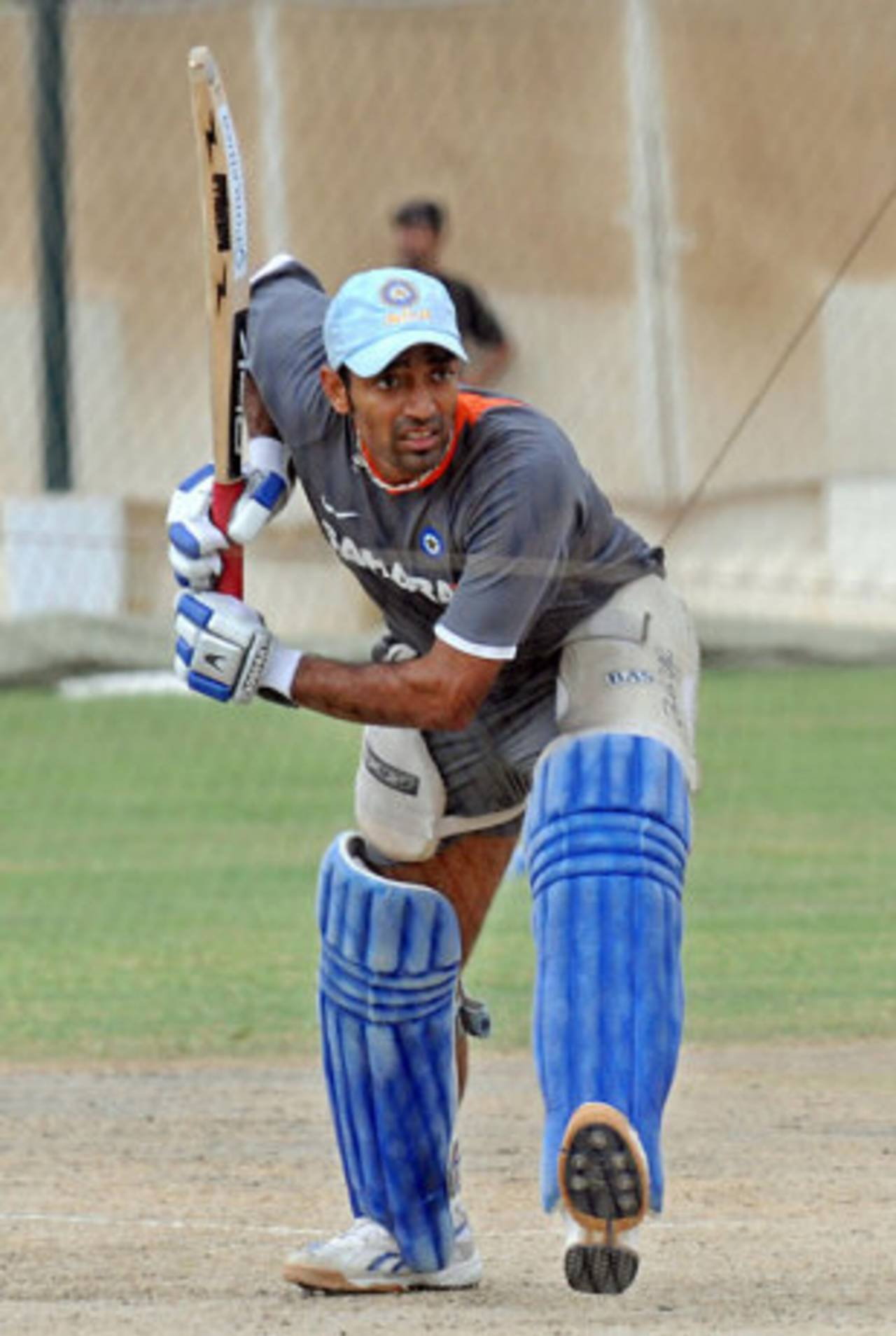 Robin Uthappa gets on to his front foot, Asia Cup, Karachi, July 4, 2008