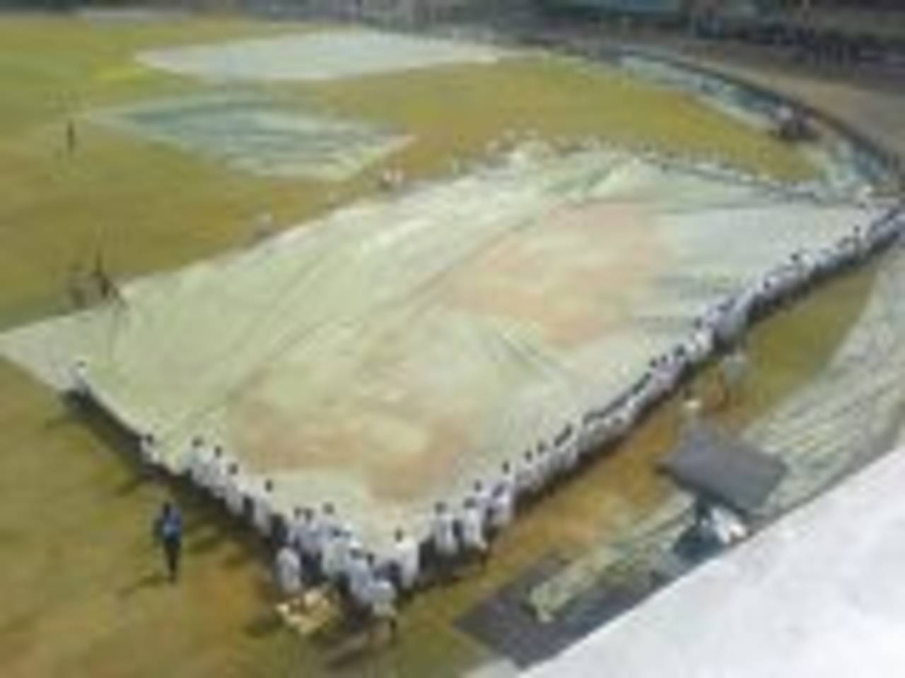 Covers come off after the rain interruption, Sri Lanka v India, 2nd Test, Galle, 1st day, July 31, 2008