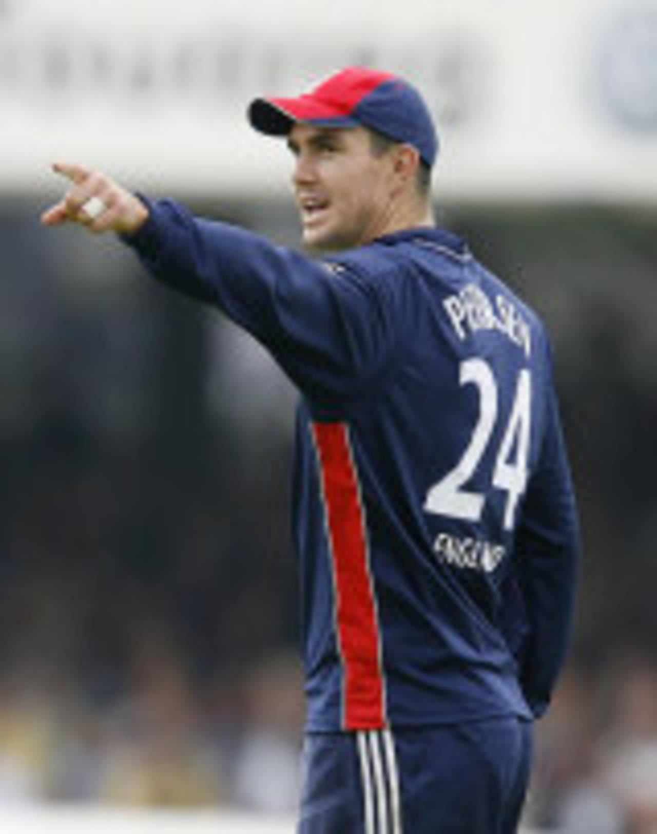 Kevin Pietersen directs England in the field, England v South Africa, 4th ODI, Lord's, August 31, 2008