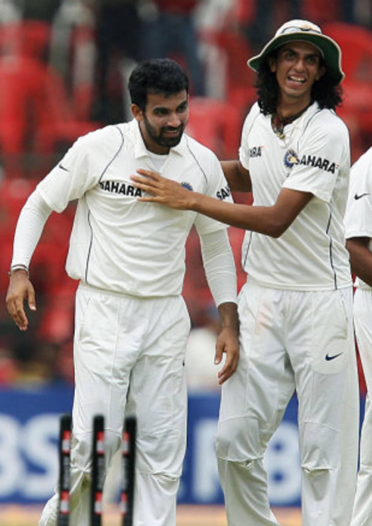 Ishant Sharma and Zaheer Khan shared nine wickets between them, India v Australia, 1st Test, Bangalore, 2nd day, October 10, 2008