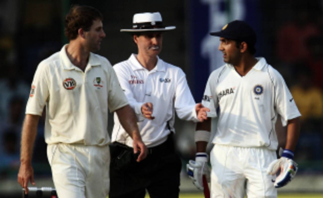 Gautam Gambhir and Simon Katich exchange words, India v Australia, 3rd Test, Delhi, 1st day, October 29, 2008