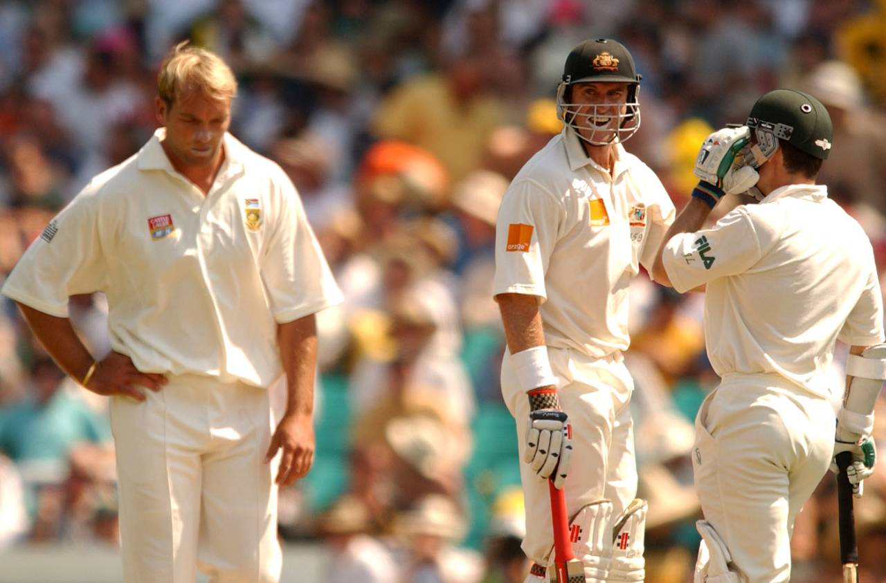 Matthew Hayden and Justin Langer have plenty to be happy about during their mammoth 219-run opening stand, Australia v South Africa, 3rd Test, Sydney, 1st day, January 2, 2002