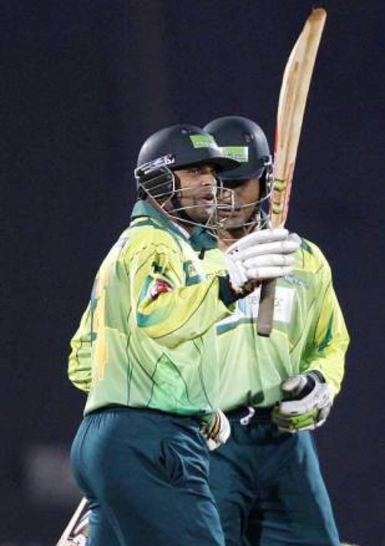 Naved-ul-Hasan and Abdul Razzaq, both of whom played in the ICL, have been named in Pakistan's 30-man squad for the World Twenty20&nbsp;&nbsp;&bull;&nbsp;&nbsp;ICL