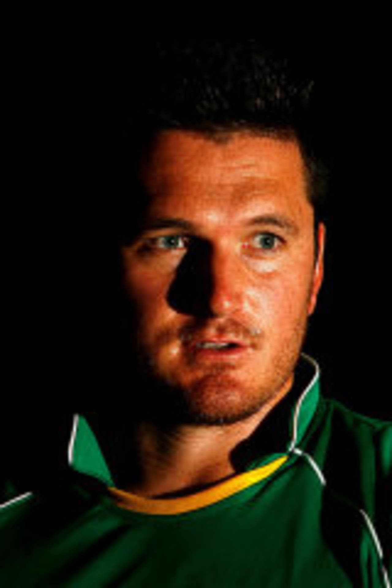 Graeme Smith speaks to reporters after a practice session at the WACA, Perth, December 16, 2008