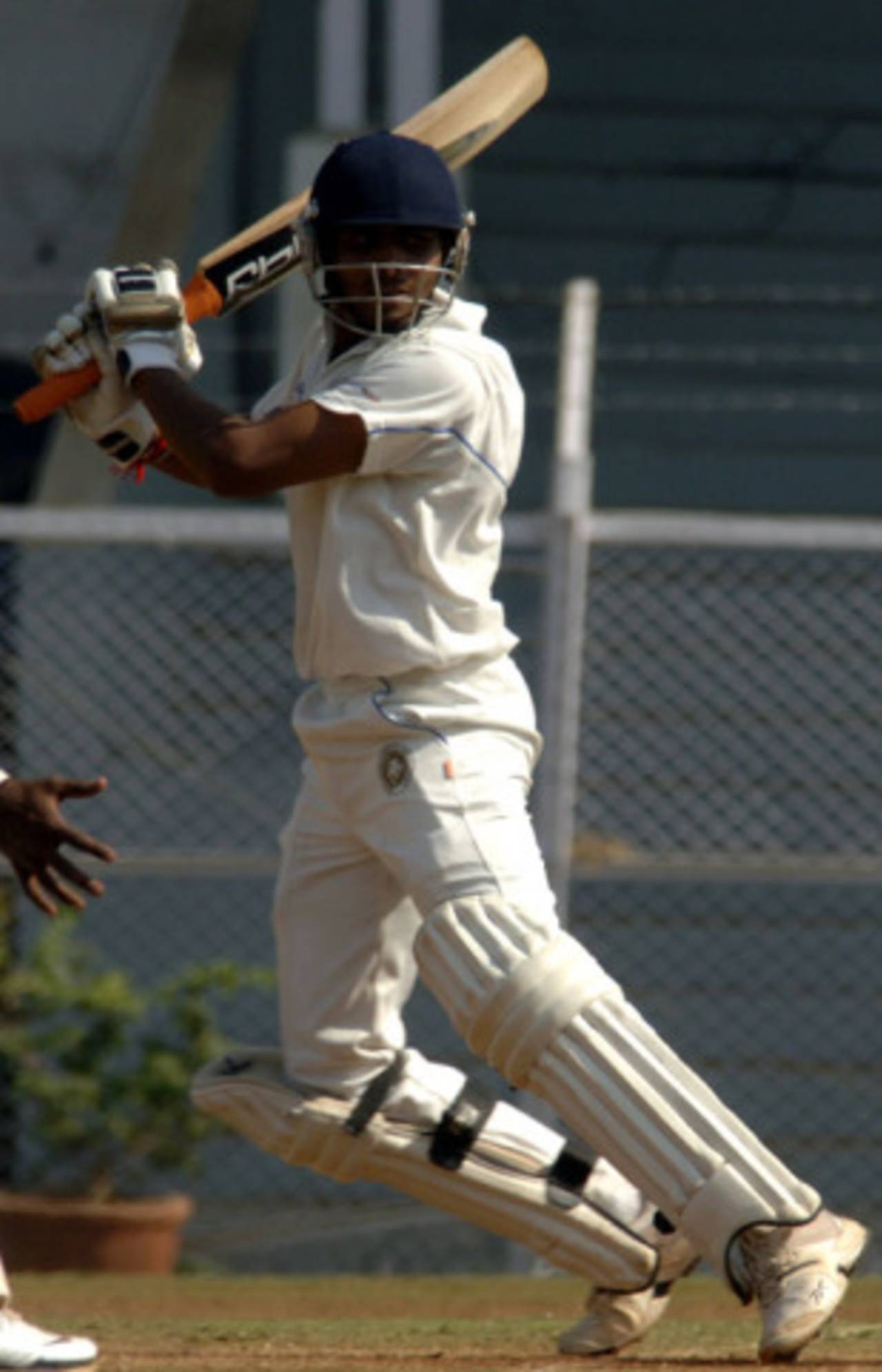 Ravindra Jadeja steers the ball through the off side, Karnataka v Saurashtra, 2nd quarter-final, Mumbai, Ranji Trophy Super League, 4th day, December 29, 2008