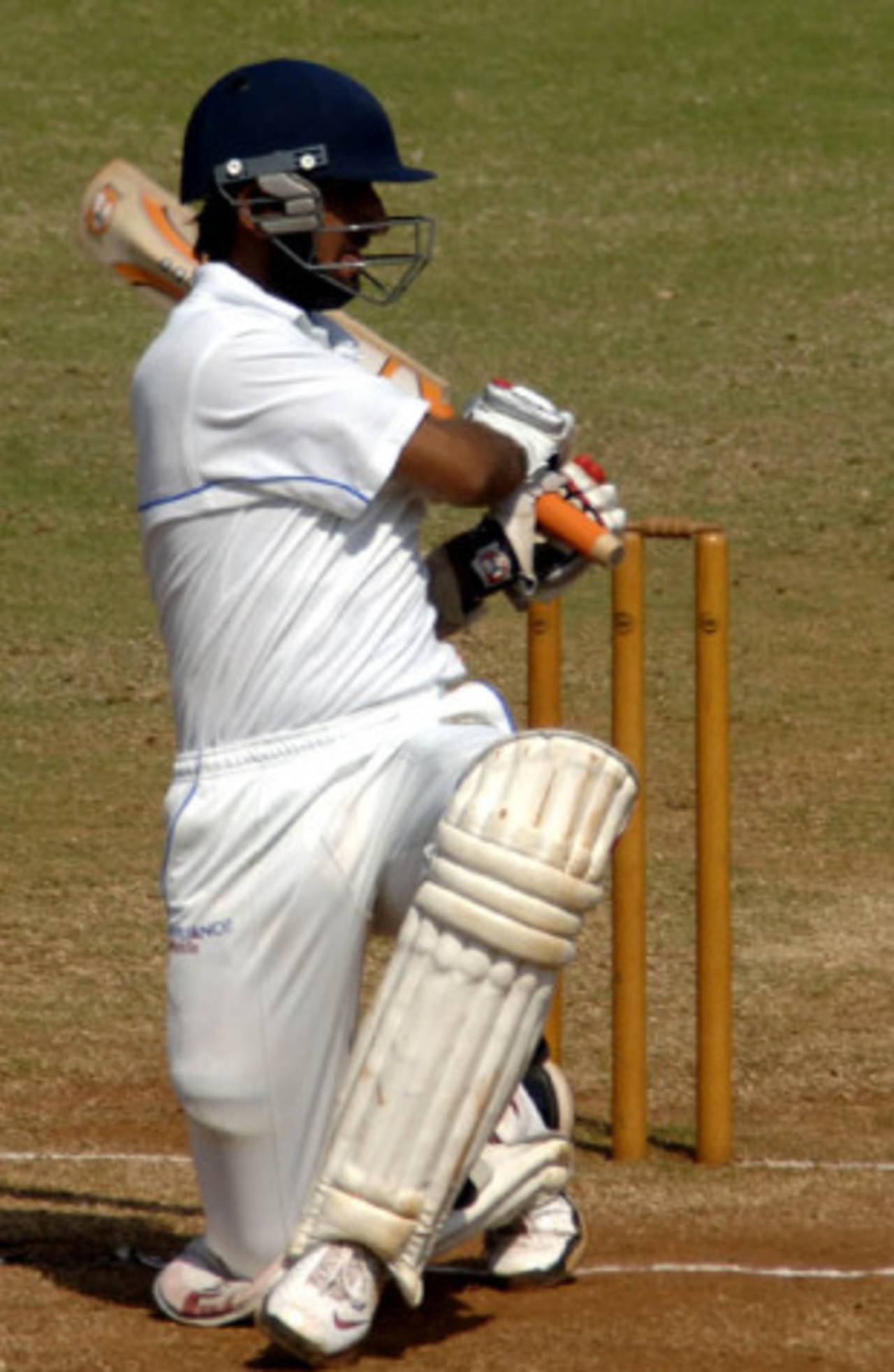 Cheteshwar Pujara executes the sweep, Karnataka v Saurashtra, 2nd quarter-final, Mumbai, Ranji Trophy Super League, 4th day, December 29, 2008