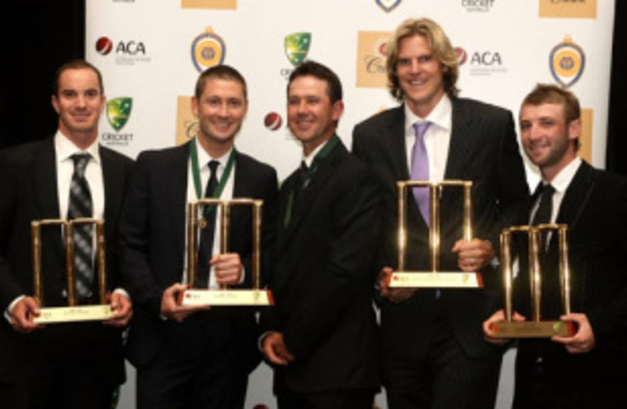 Nathan Bracken with the other other Allan Border medal winners in 2009&nbsp;&nbsp;&bull;&nbsp;&nbsp;Getty Images
