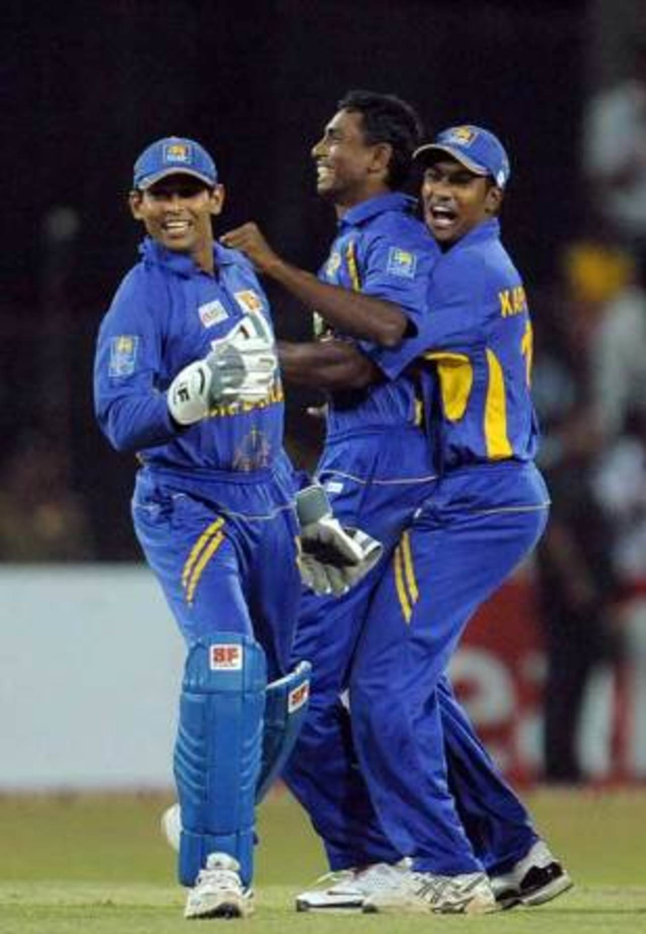 Sri Lankan players celebrate a wicket, Sri Lanka v India, Only T20 International, Colombo, February 10, 2009