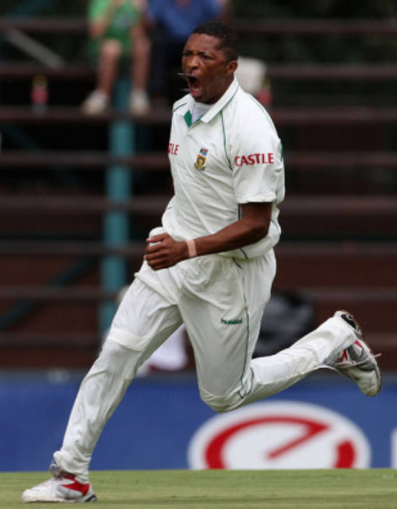 A jubilant Makhaya Ntini after dismissing Ricky Ponting, South Africa v Australia, 1st Test, Johannesburg, 1st day, February 26, 2009