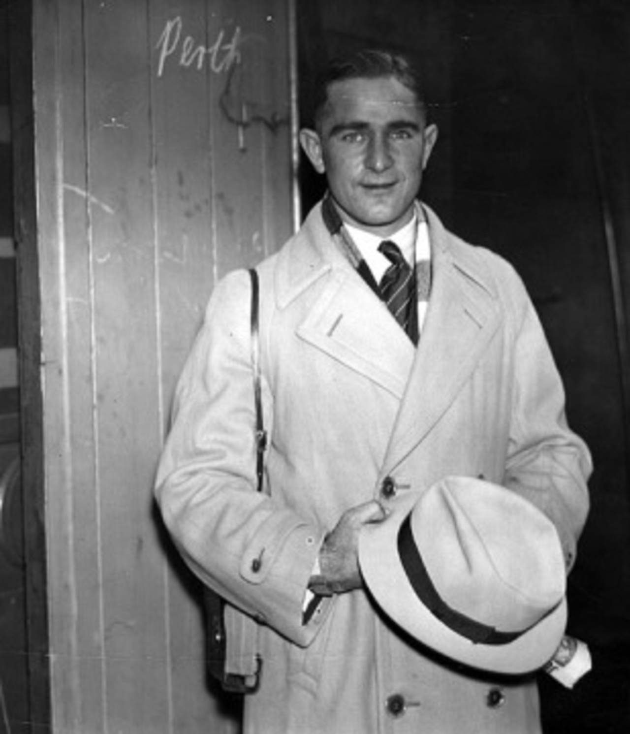 Sid Barnes on his arrival at Waterloo Station, London, April 1938