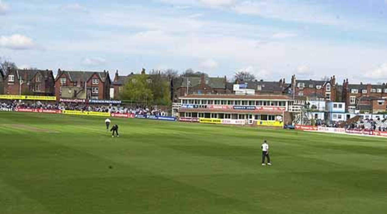 Yorkshire v Derbyshire, Benson and Hedges Cup , North Division, Headingley 30 April 2001